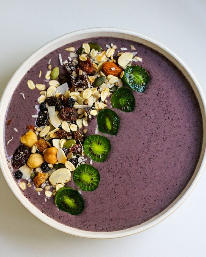 blueberry-spinach-smoothiebowl-4